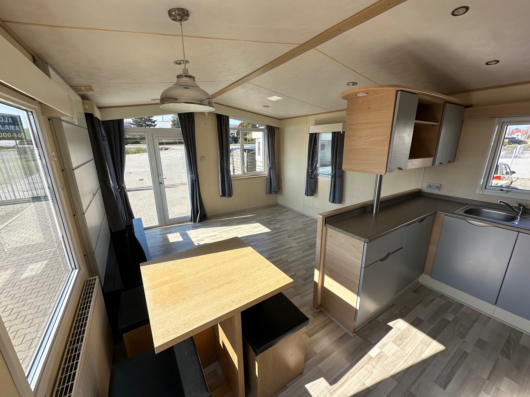 Całoroczny domek holenderski ABI FOCUS 11,80 x 3,80 m